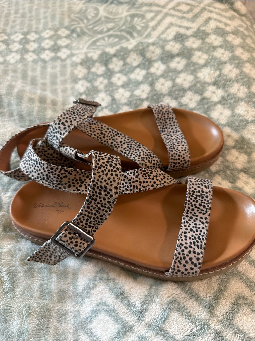 Women's Universal Thread Cheetah Print Strappy Sandals - Tan Footbed 7.5